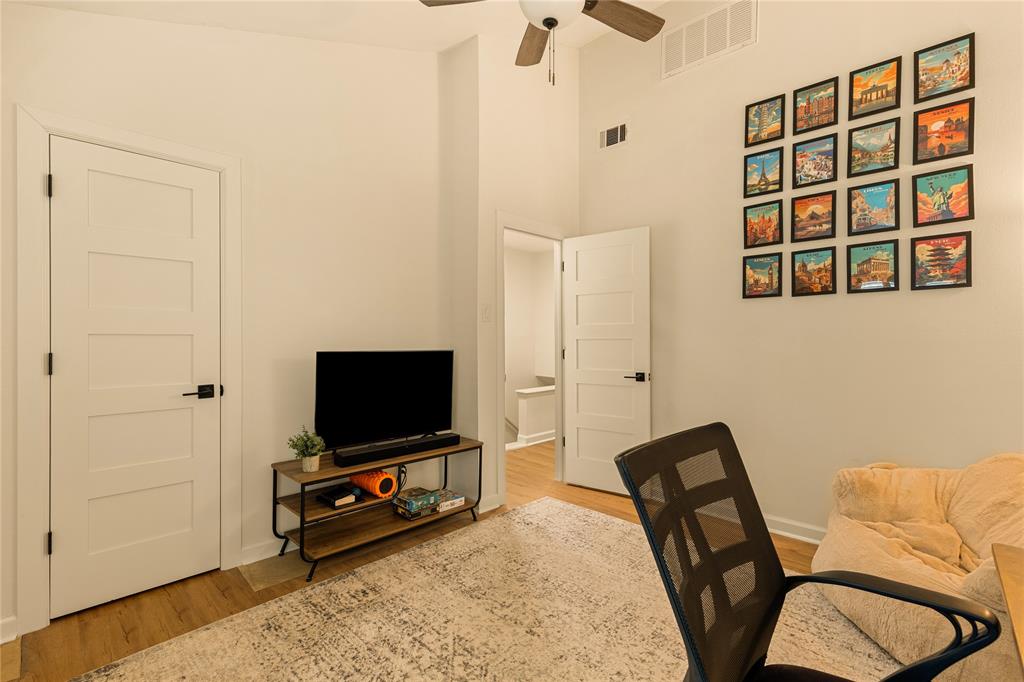 4015 Holland Avenue 103 Property Photo 28