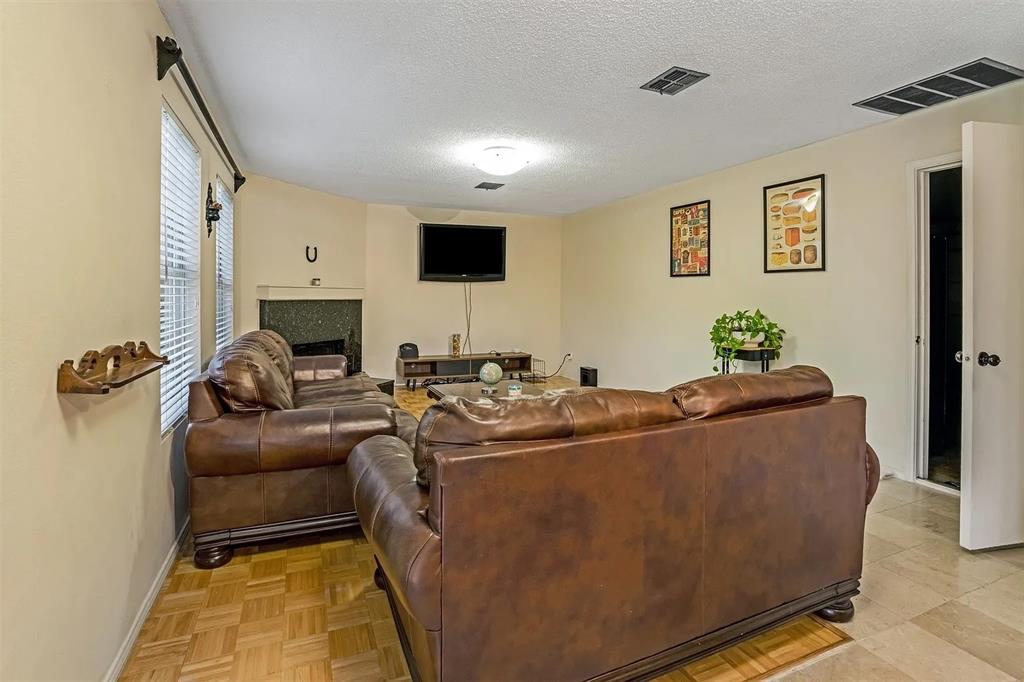 2345 Maple Drive Property Photo 8