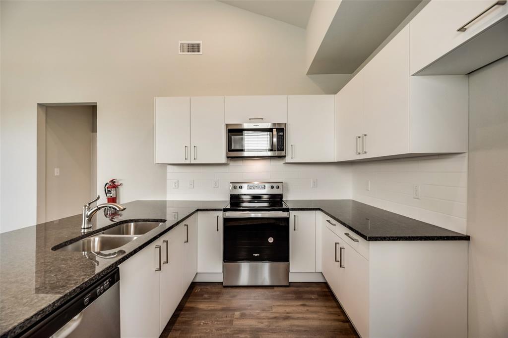 663 Wheatfield Drive Property Photo 12