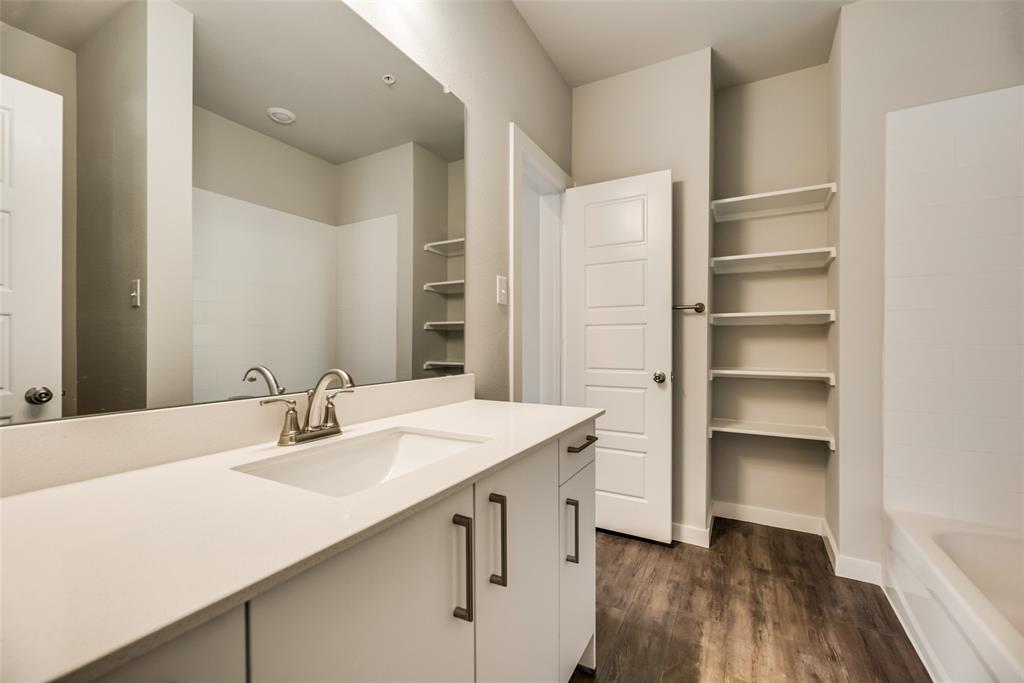 663 Wheatfield Drive Property Photo 16
