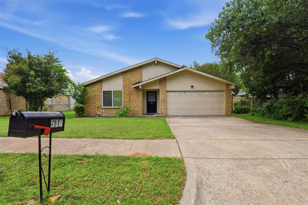 510 Dean Court Property Photo 2