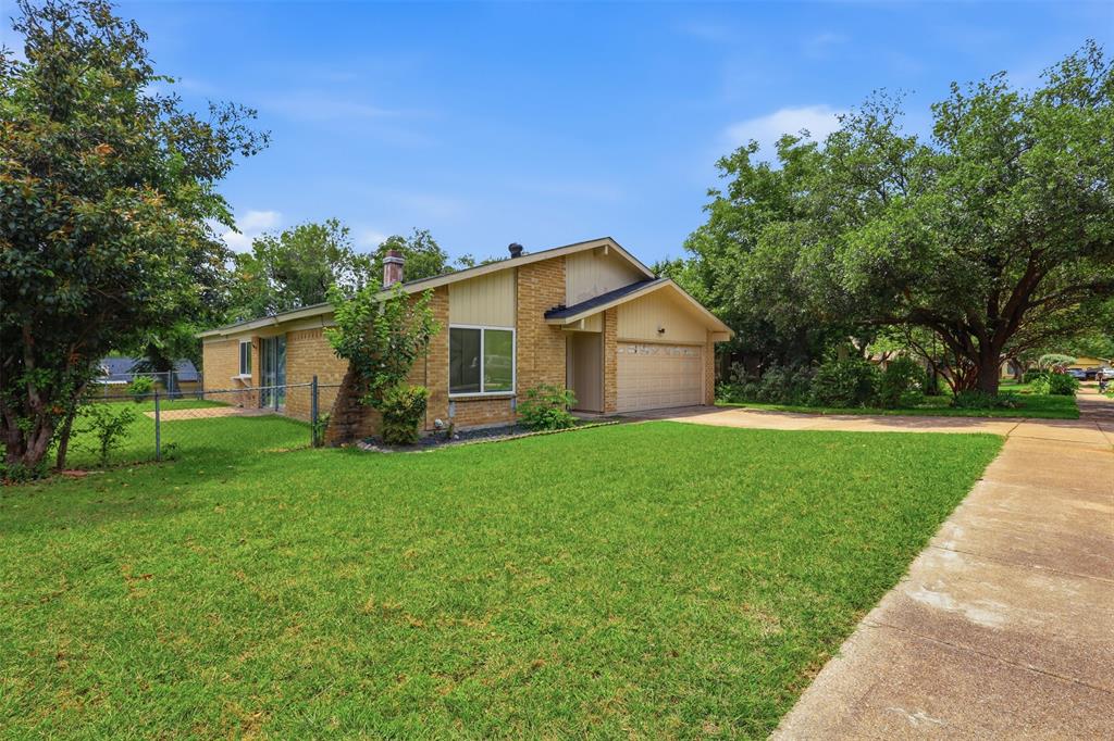 510 Dean Court Property Photo 3