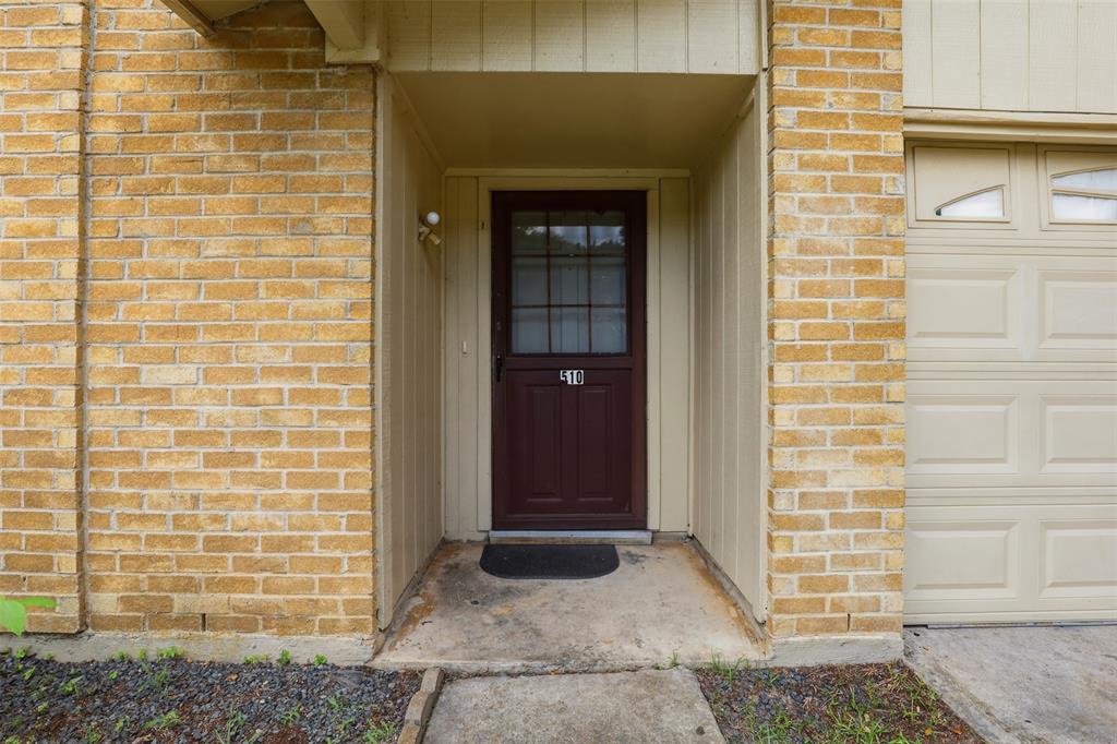 510 Dean Court Property Photo 5