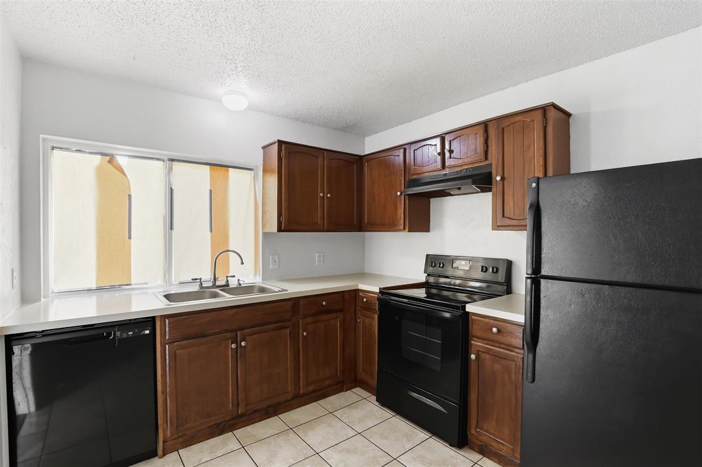 510 Dean Court Property Photo 13