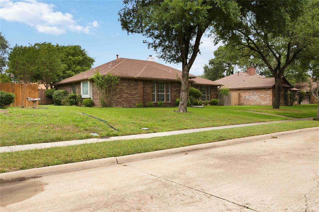 1403 Baker Property Photo 3
