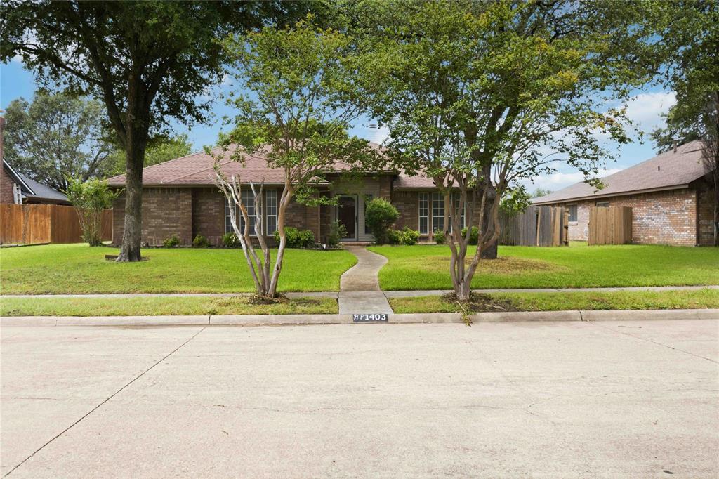 1403 Baker Property Photo 4