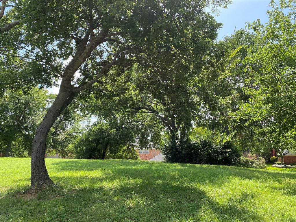 702 S Alamo Road Property Photo 1