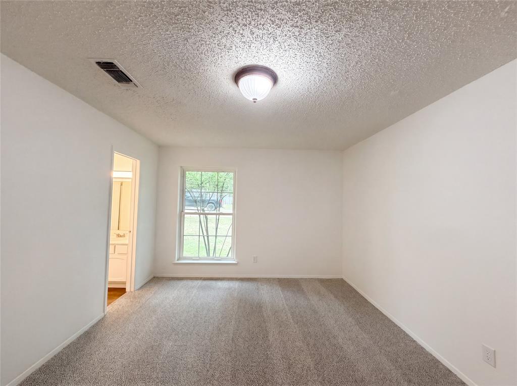 512 Lake Crest Parkway Property Photo 15