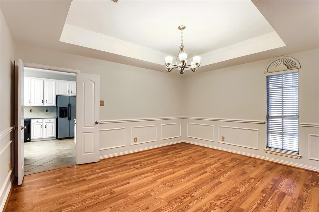 2066 Fair Oaks Circle Property Photo 9