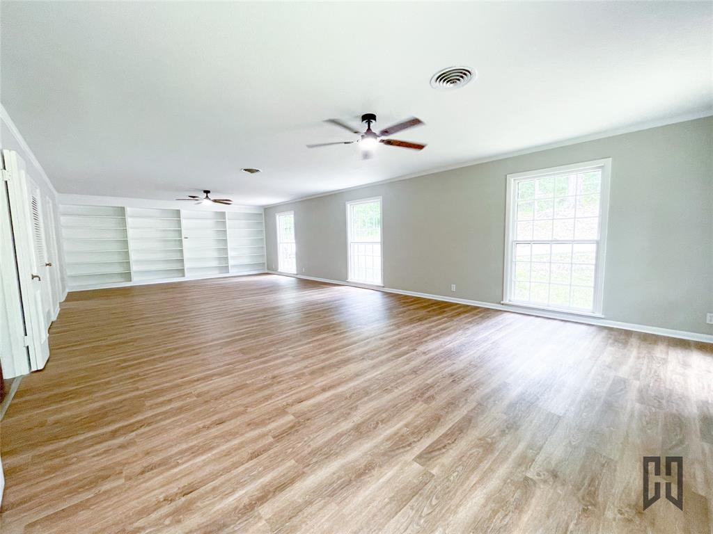 749 Beverly Drive Property Photo 6