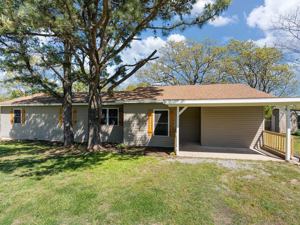 2068 Bristow Point