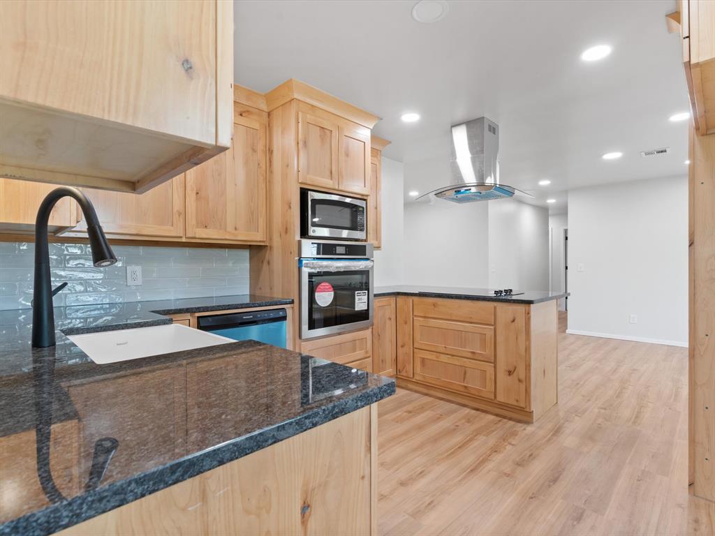 2068 Bristow Point Property Photo 14