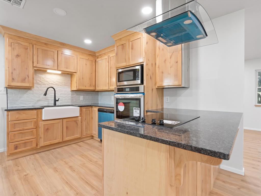 2068 Bristow Point Property Photo 15