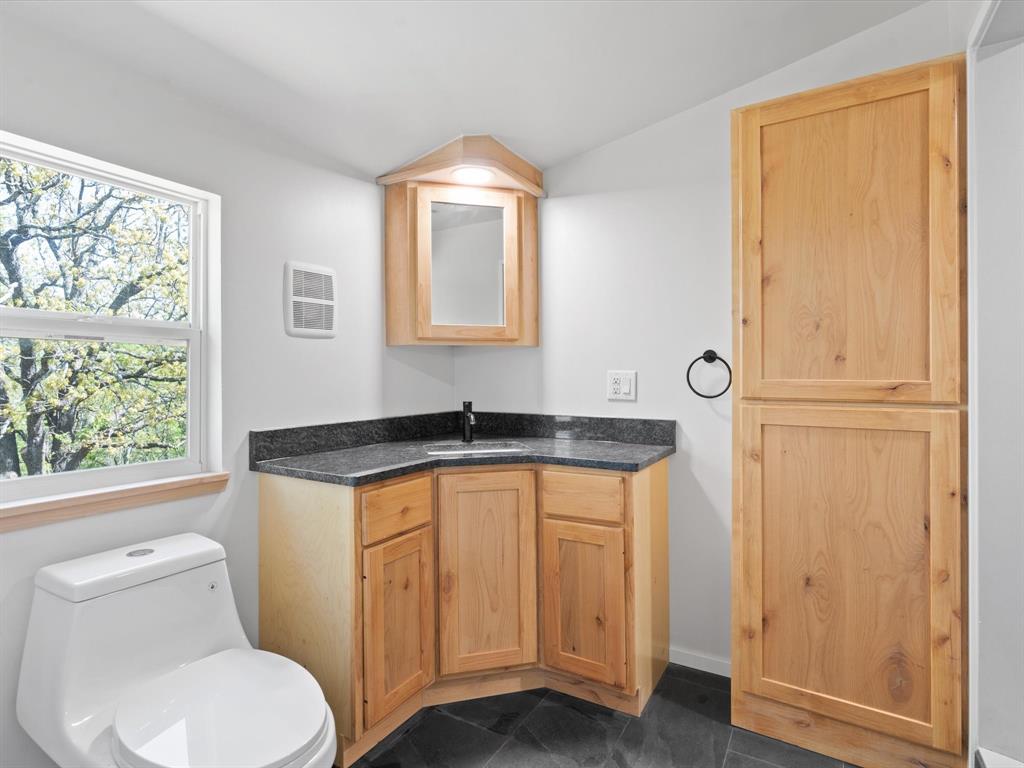 2068 Bristow Point Property Photo 24