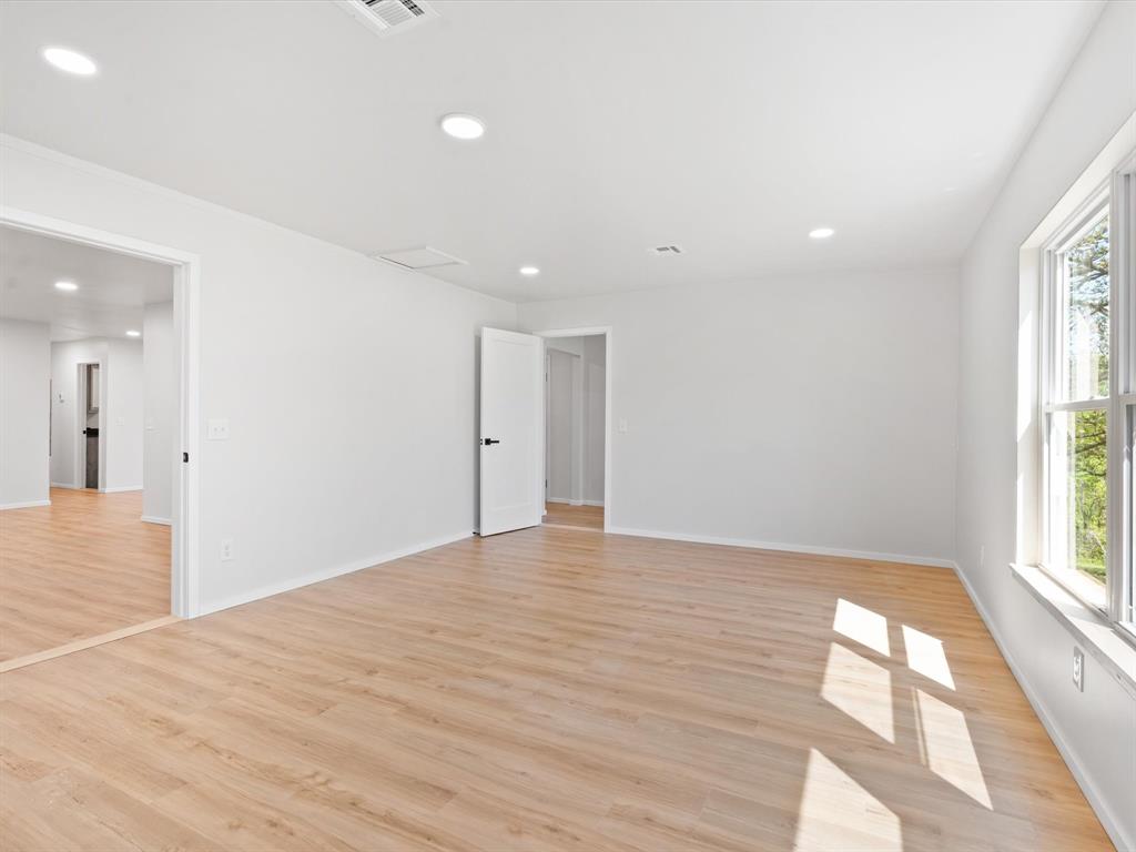 2068 Bristow Point Property Photo 32