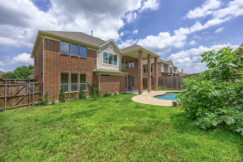 6425 Abbotsford Drive Property Photo 3