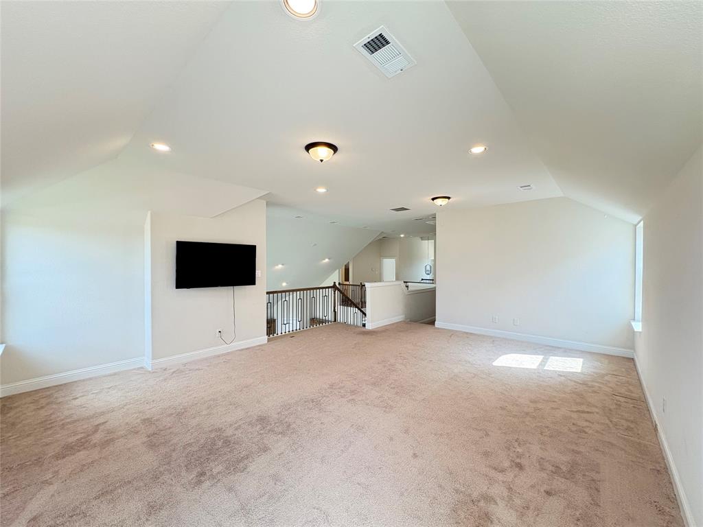 323 Butternut Way Property Photo 24