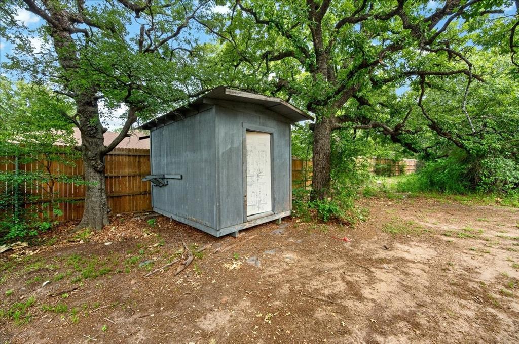 1501 Southeast Parkway Property Photo 25
