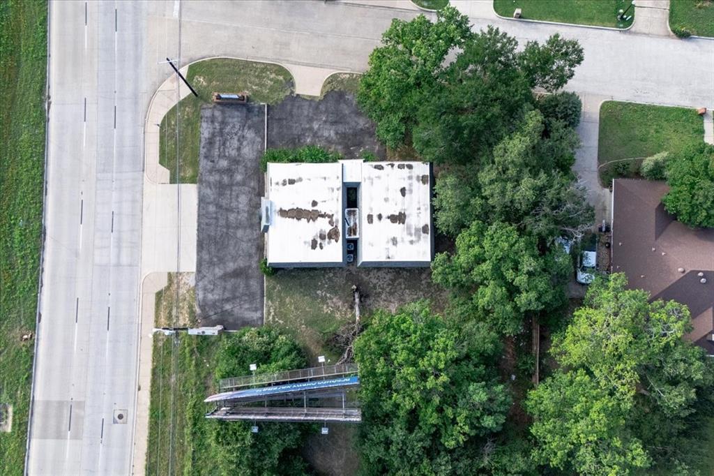 1501 Southeast Parkway Property Photo 29