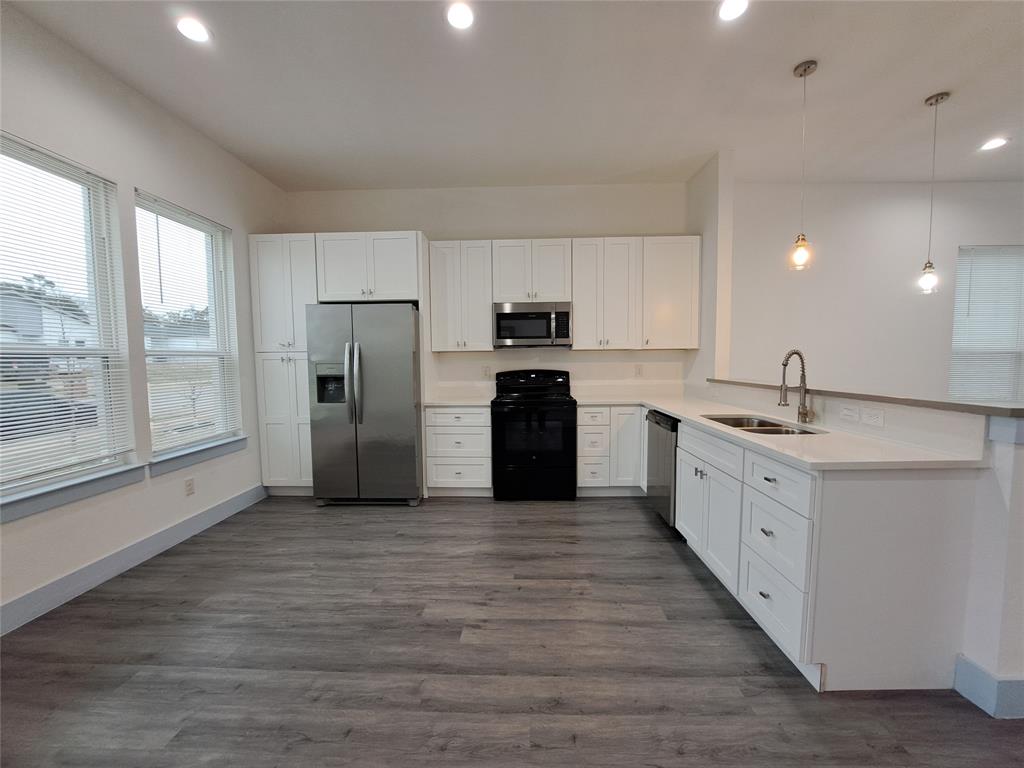3243 Noor Street Property Photo 5
