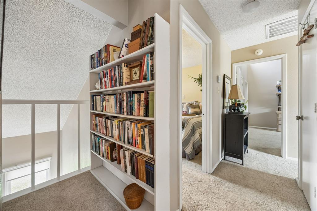 2709 Hedgeway Drive Property Photo 21