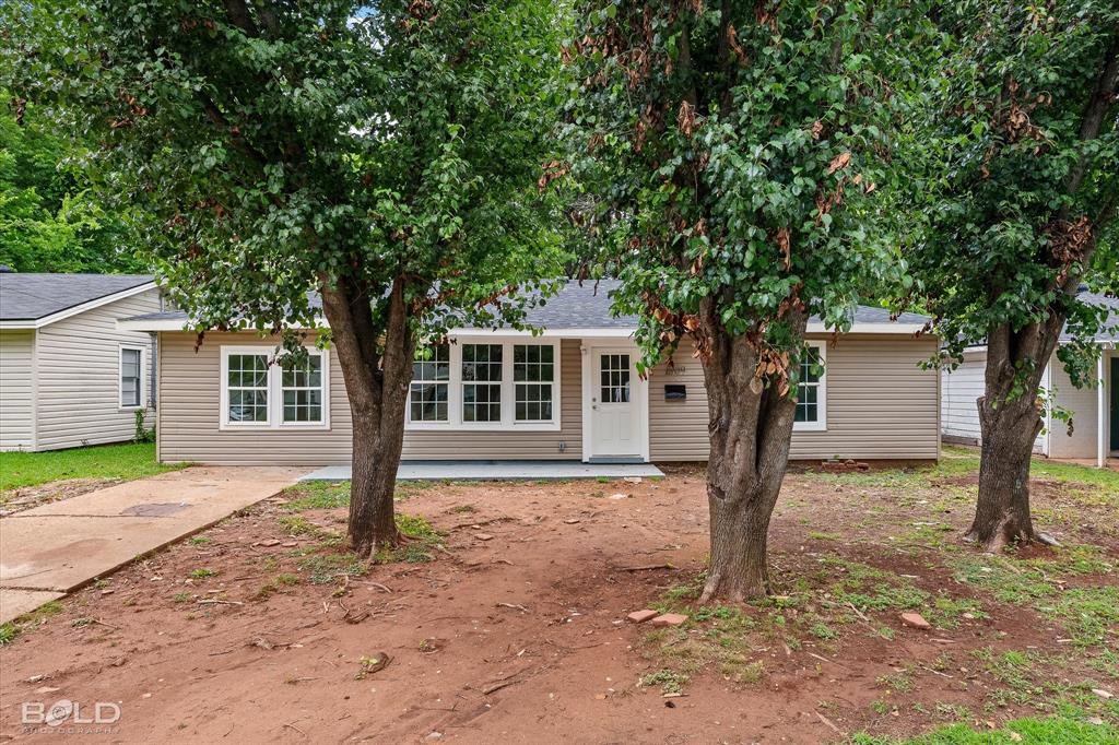 1809 Leslie Property Photo 6