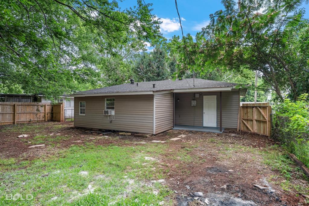 1809 Leslie Property Photo 10