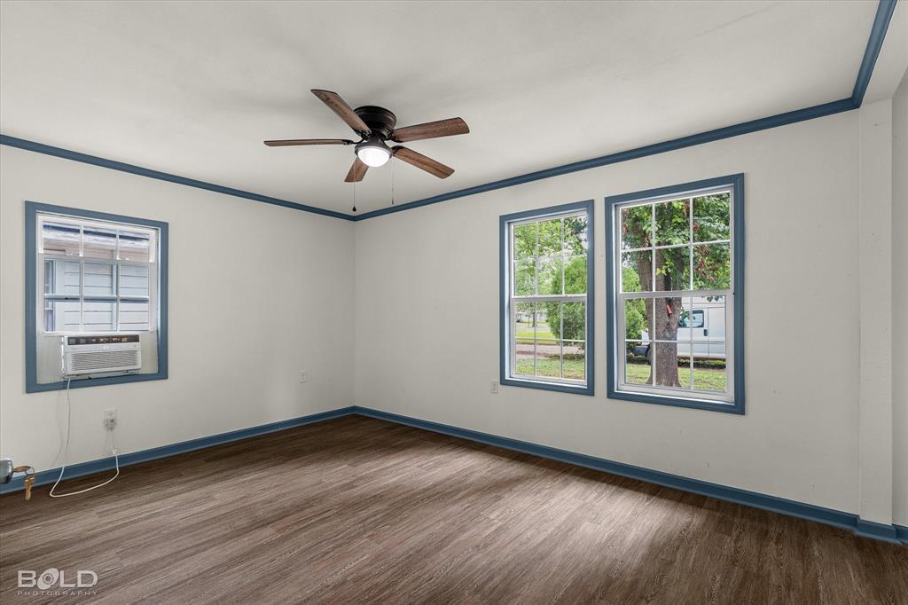1809 Leslie Property Photo 26