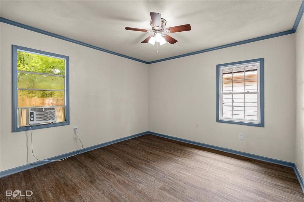 1809 Leslie Property Photo 28