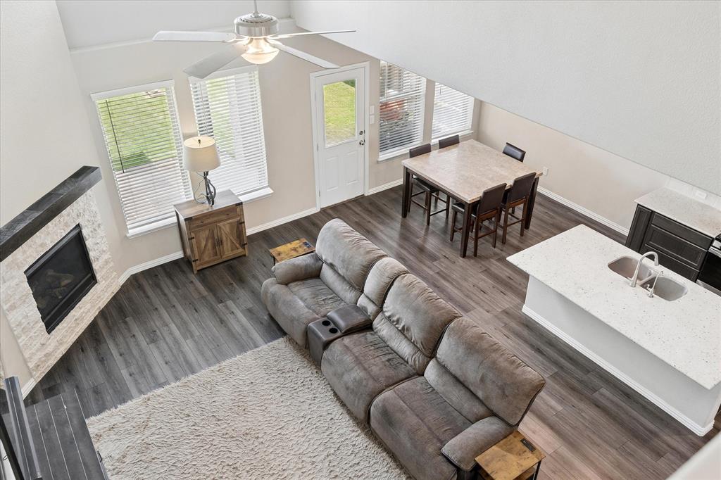 400 Acton Avenue Property Photo 14
