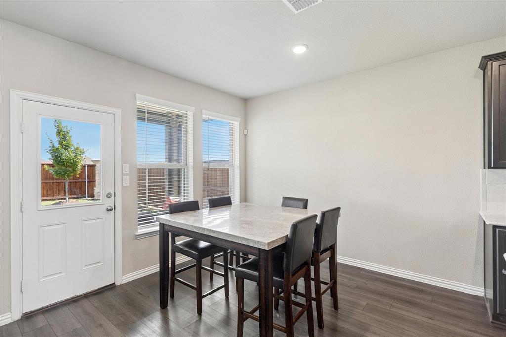 400 Acton Avenue Property Photo 15