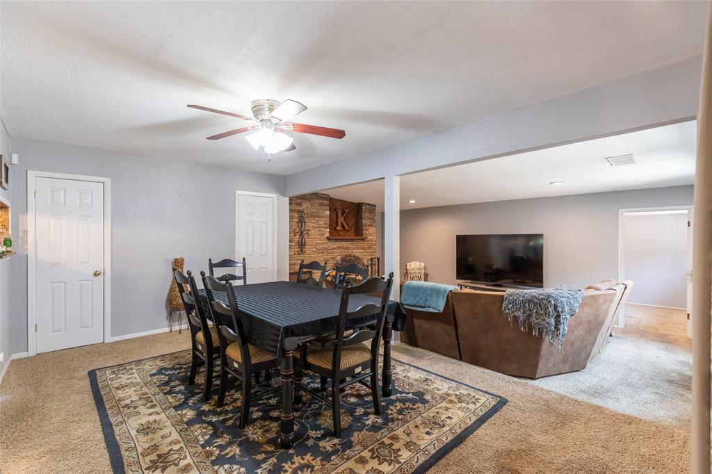 109 Circle Of Holly Property Photo 16