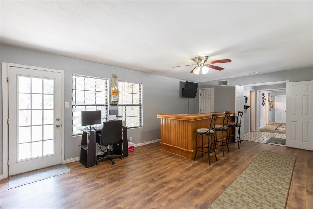 109 Circle Of Holly Property Photo 35