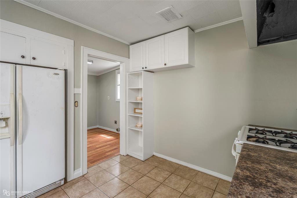 254 E Fairview Street Property Photo 18
