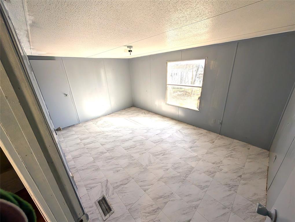 425 State Highway 34 Property Photo 2