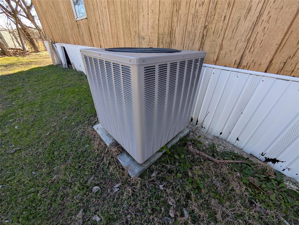 425 State Highway 34 Property Photo 9