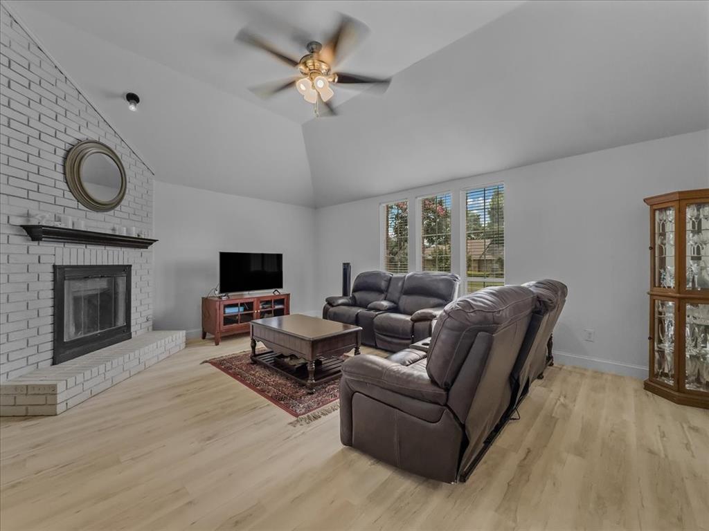 1315 Silver Maple Drive Property Photo 2