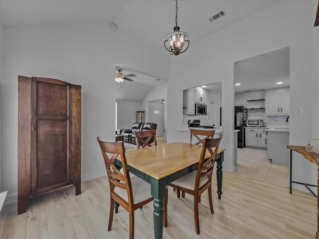 1315 Silver Maple Drive Property Photo 12