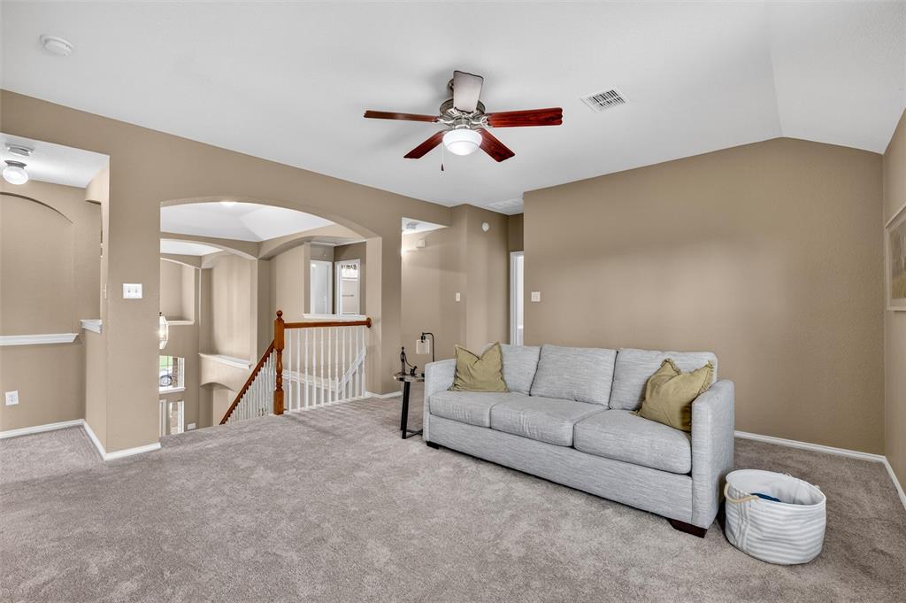 812 Cascades Drive Property Photo 18