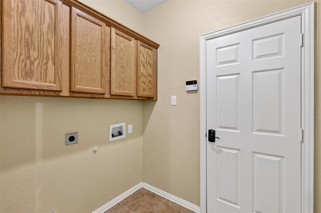 812 Cascades Drive Property Photo 31