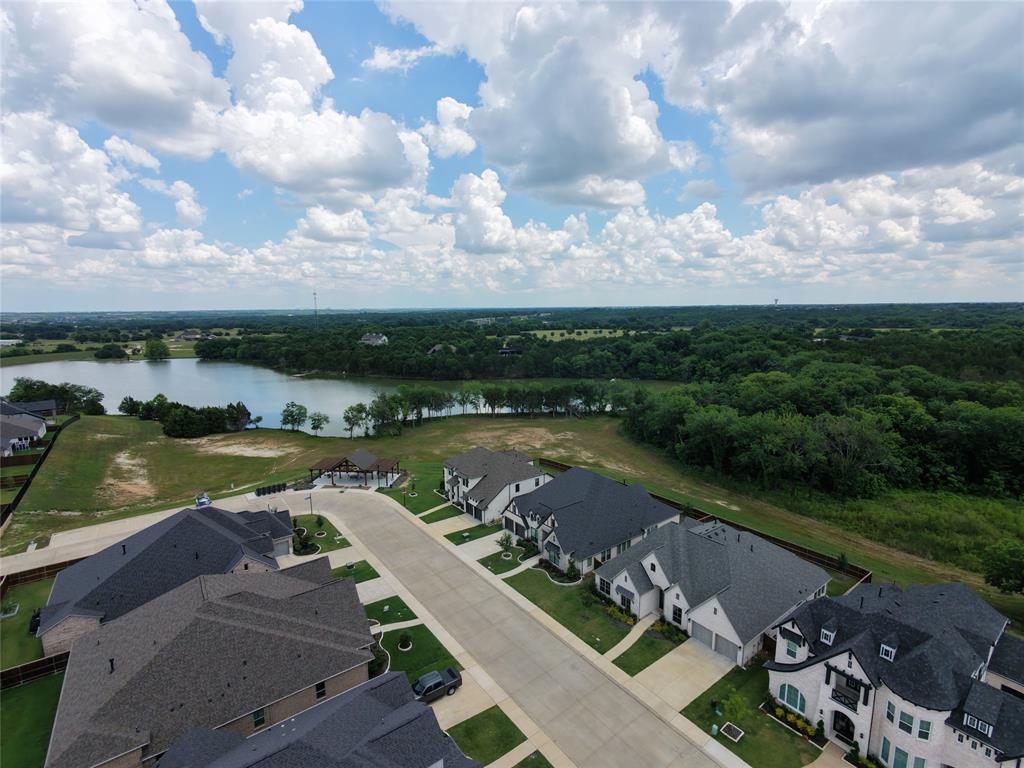2834 Midlake Drive Property Photo 1