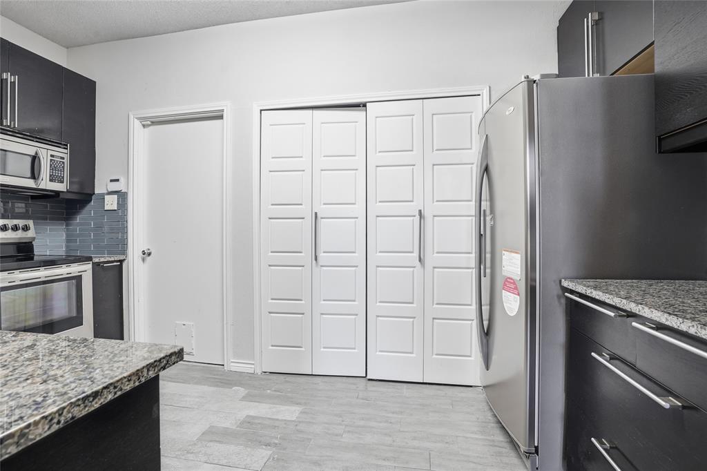 2142 Falcon Ridge Drive Property Photo 12