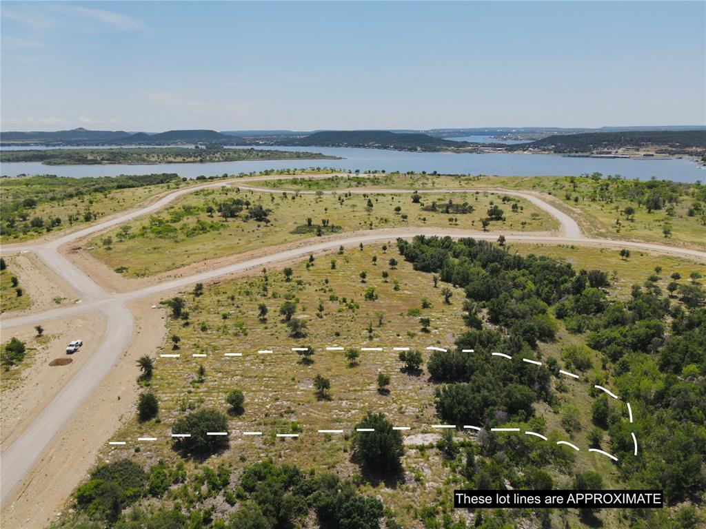 1079 Clearwater Point Property Photo 4