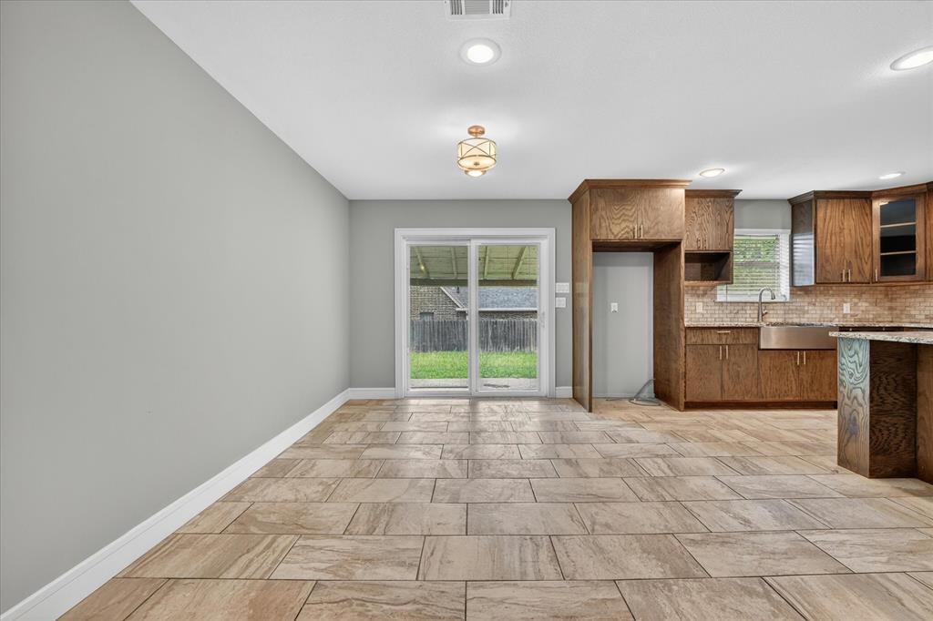 1400 Ems Road Property Photo 17