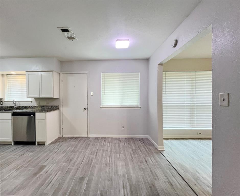 2121 Spanish Trail Property Photo 6
