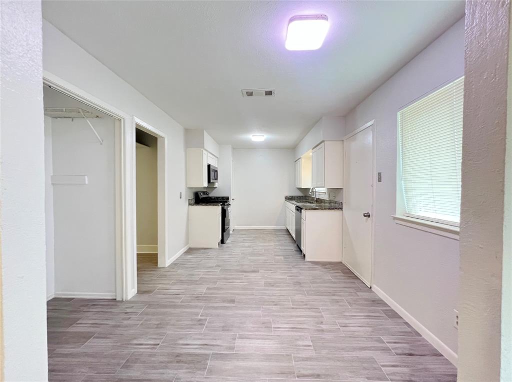 2121 Spanish Trail Property Photo 7