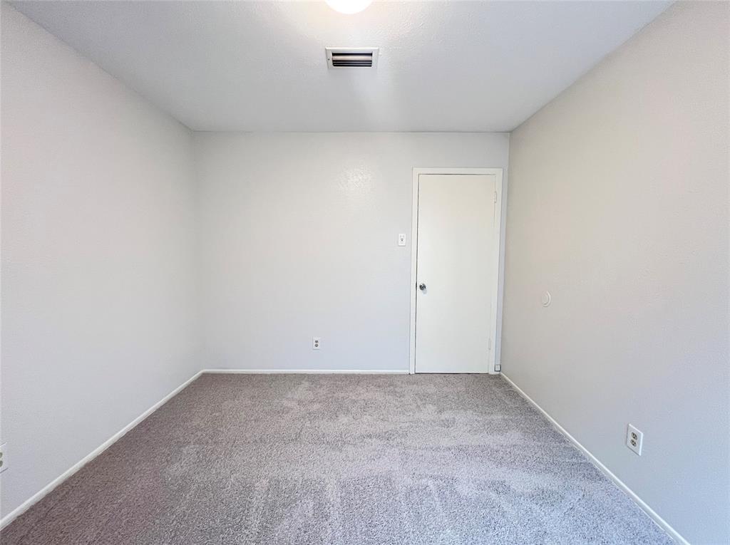 2121 Spanish Trail Property Photo 10