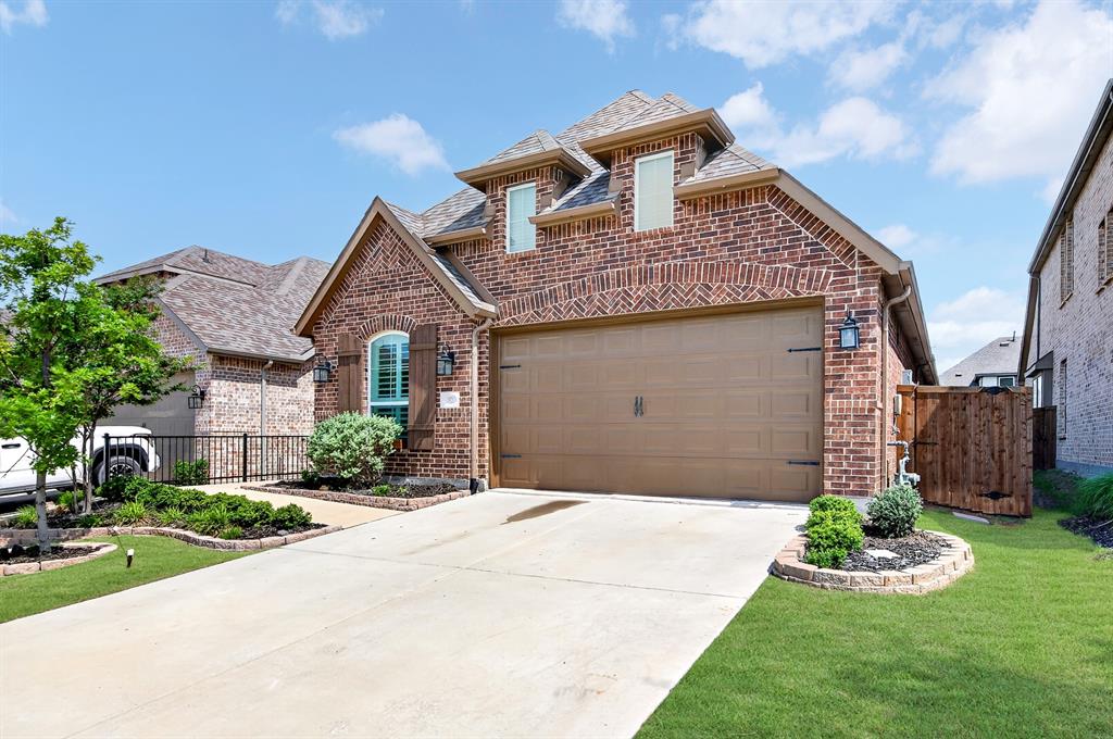 1826 Eagle Landing Property Photo 3