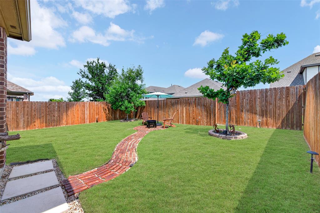 1826 Eagle Landing Property Photo 34