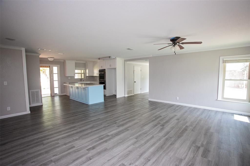 417 Summitt Avenue Property Photo 10
